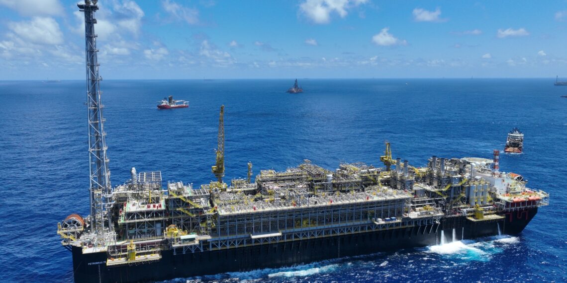 Produção de petróleo do Brasil bate recorde pelo 2º mês consecutivo, em março