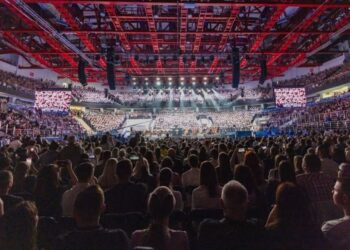 30 mil pessoas no maior evento evangélico da história