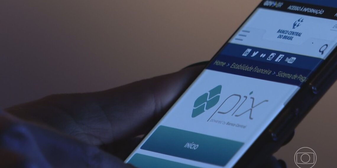 PIX fora do ar? Clientes de bancos reclamam de instabilidade