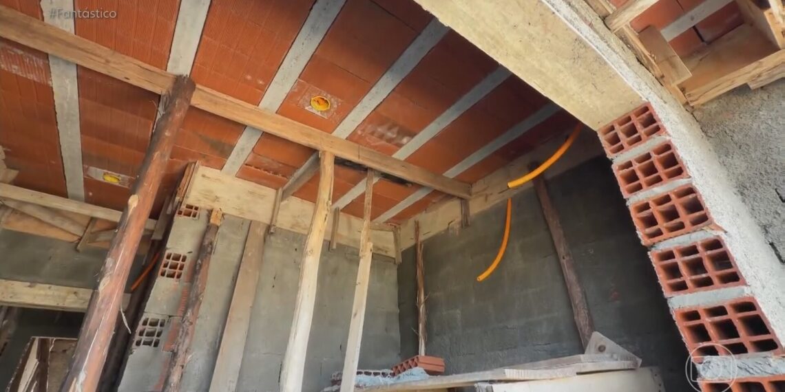 Após golpe de construtoras, vítimas ficam com obras inacabadas e em dívidas com financiamentos: 'o sonho virou pesadelo'