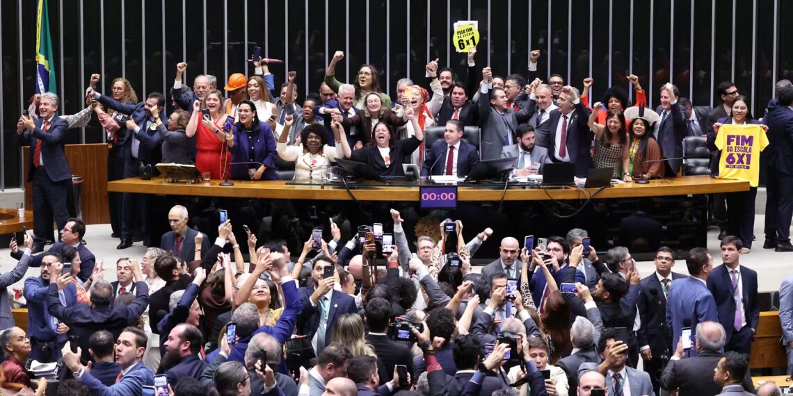 Fim da escala 6×1: o acordo político e o futuro da proposta – O Assunto #1731