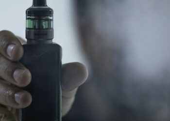 Dia Mundial sem Tabaco: novas tecnologias camuflam vapes e são desafio