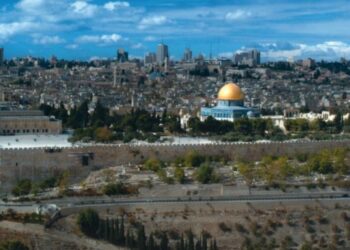 Rabino quer que Israel erga sinagoga no Monte do Templo