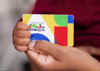 Bolsa Família, BPC e mais: famílias que recebem de programas sociais têm renda per capita até 70% menor, mostra IBGE