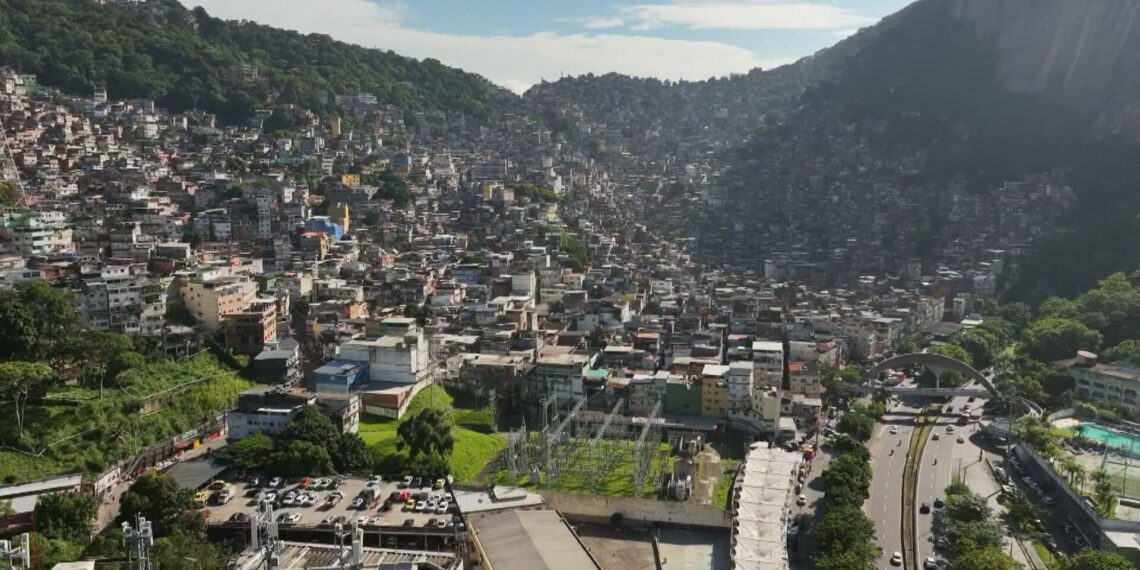 O que é a ‘pobreza de refrigeração’, que torna o calor extremo mais perigoso para milhões de pessoas
