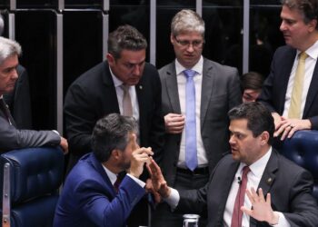 Mesmo com apelos do governo, pautas-bomba são aprovadas no Senado