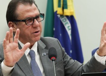 Luiz Marinho pede serenidade a Alcolumbre em discussões sobre 6×1
