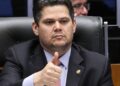 Escala 6×1: PEC não terá tramitação corrida no Senado, diz Alcolumbre