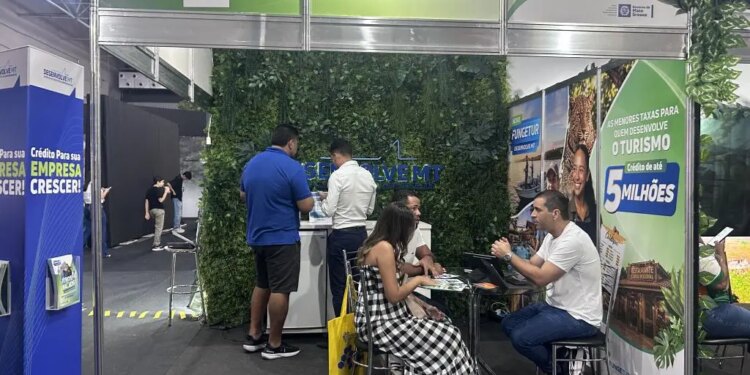 Desenvolve MT apresenta linhas de crédito para o setor de turismo na FIT Pantanal 2026