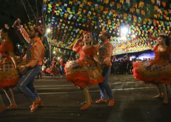 Estudo aponta que 85% dos brasileiros vão participar de festas juninas