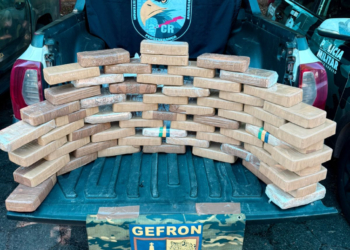 Força Tática e Gefron apreendem 63 quilos de pasta base e causam prejuízo de R$ 1,2 milhão às facções criminosas
