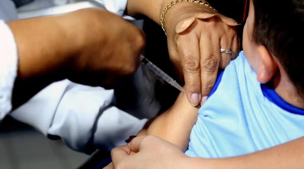 SUS volta a aplicar duas doses de reforço da vacina contra a pólio
