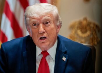 Trump assina ordem que dá ao governo acesso antecipado a modelos de inteligência artificial