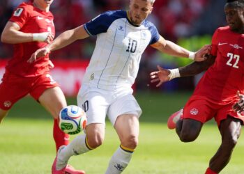 Canadá e Bósnia ficam no empate na estreia na Copa: 1 a 1