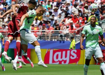Suíça desperdiça chances e Catar arranca empate no fim pelo Grupo B