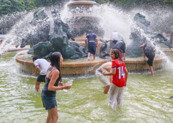 Onda de calor na Europa bate recordes e expõe crise climática