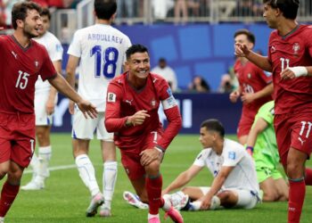Cristiano Ronaldo faz dois gols e Portugal vence o Uzbequistão por 5×0