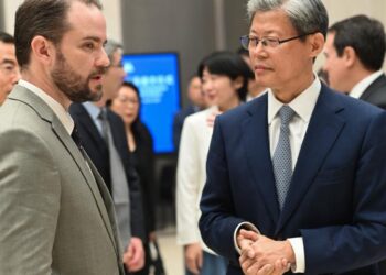 Brasil abre posto tributário na China para ampliar comércio