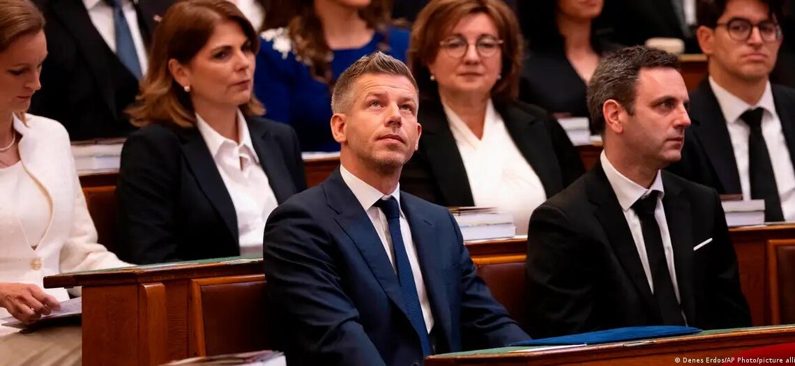 País europeu corta salário dos próprios deputados em 40%; governo quer 'dar exemplo'