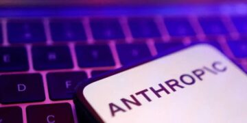 Melhor que qualquer 'hacker' humano: o que é o novo modelo de inteligência artificial que assusta o sistema financeiro