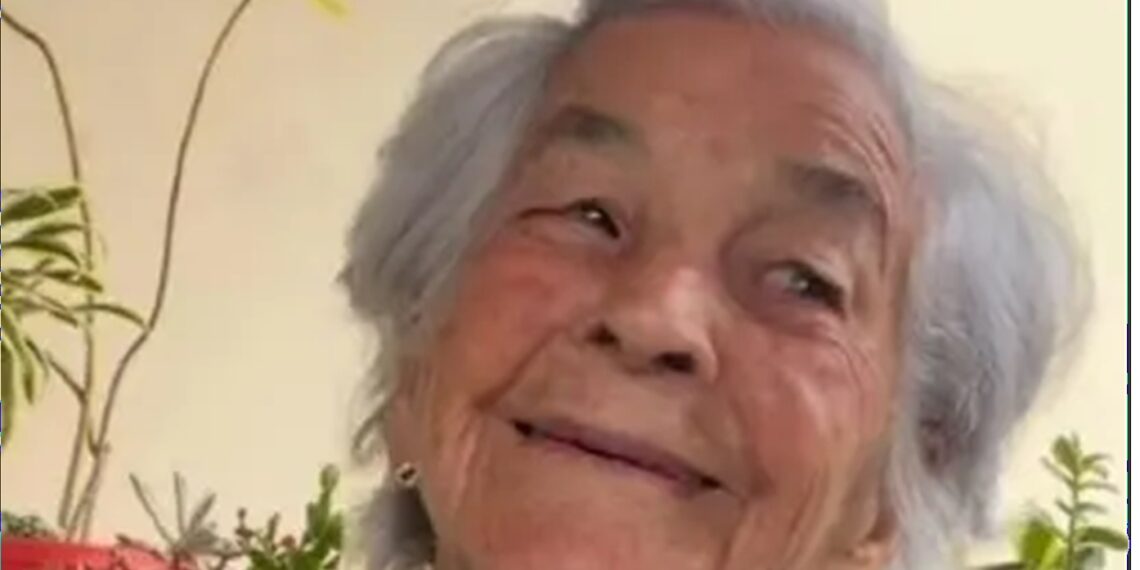 Aos 95 anos, idosa atribui longevidade à fé em Jesus e à Bíblia