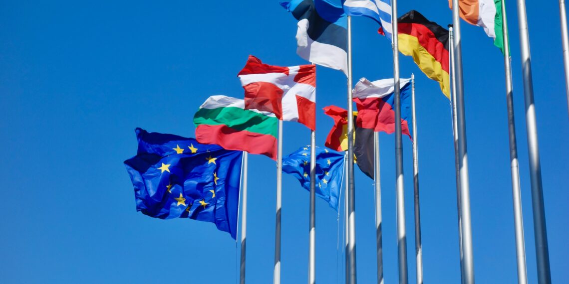 União Europeia amplia proteção à indústria e confirma tarifa de 50% sobre parte das importações de aço