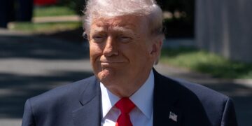 Trump diz que EUA avaliam comprar participação em empresas de inteligência artificial