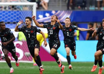 Com gol no final, Canadá vence Africa do Sul e vai às oitavas da Copa