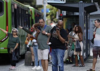 Lula sanciona lei do Marco Legal do Transporte Público Coletivo
