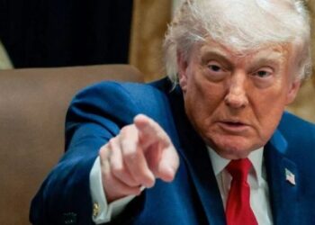 Acordo de paz depende do Irã desistir de arma nuclear, diz Trump