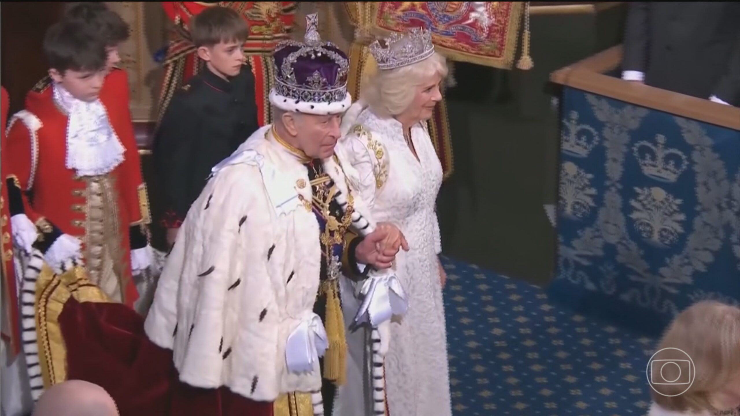 Quanto custa a monarquia britânica? Gastos chegam a R$ 898 milhões