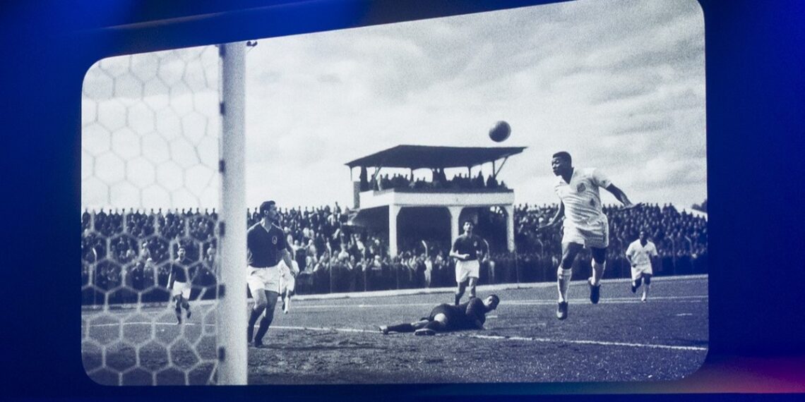 Nunca filmado, gol considerado o mais bonito de Pelé será recriado com IA