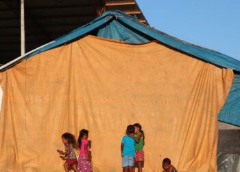 Justiça obriga Amazonas e Manaus a socorrerem indígenas Warao