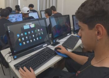 O que os jovens buscam em um emprego? Pesquisa revela prioridades