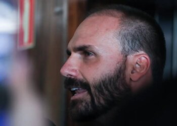 Por unanimidade, STF condena Eduardo Bolsonaro no caso do tarifaço