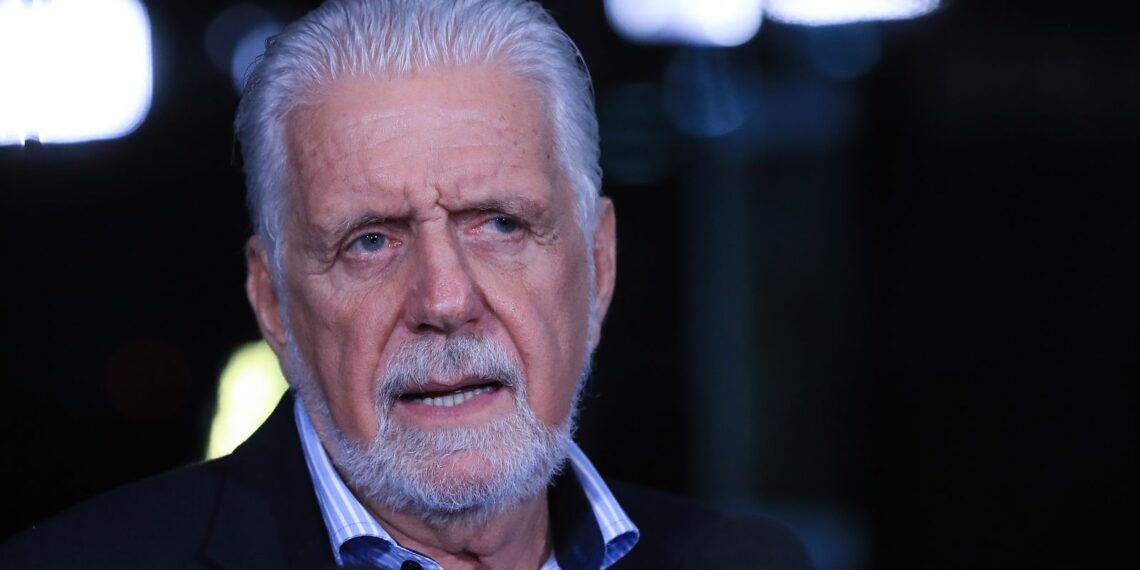 Jaques Wagner diz que sua relação com Vorcaro é “praticamente zero”