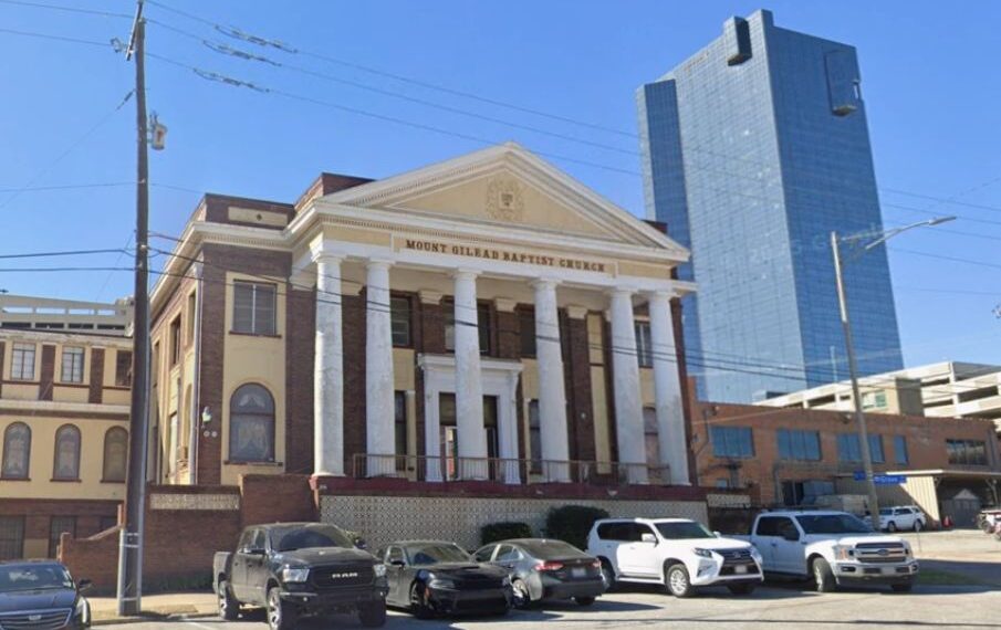 Igreja fundada por ex-escravos há 150 anos fecha templo histórico