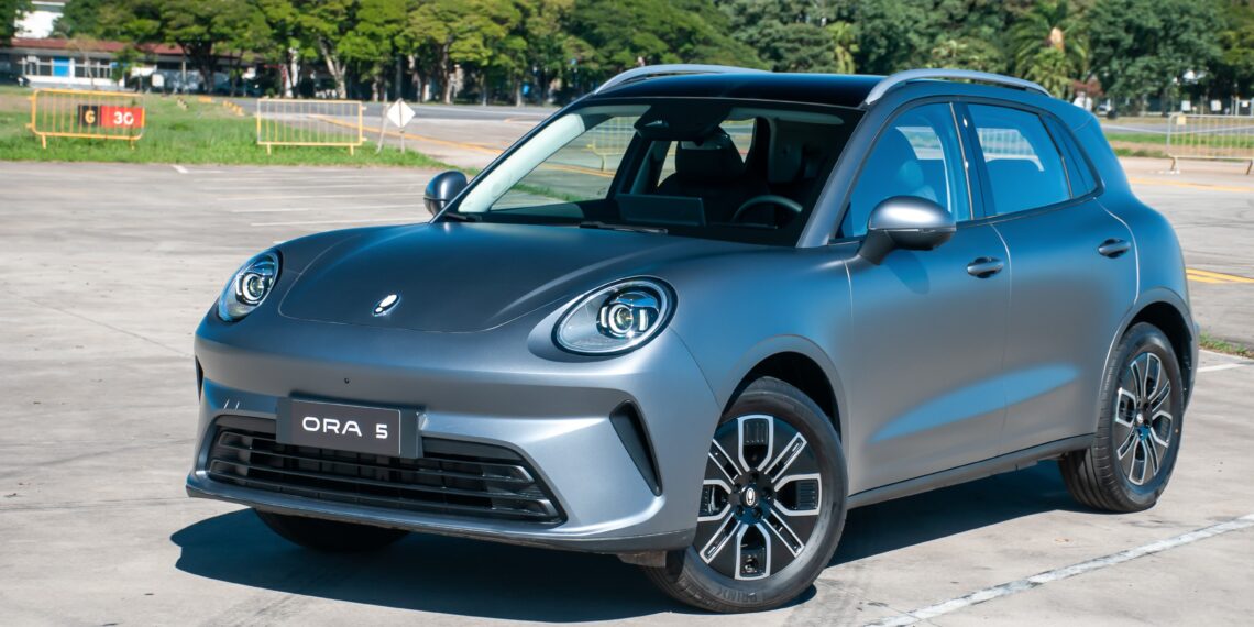 GWM lança Ora 5 por R$ 159 mil e acirra guerra de preços dos SUVs elétricos; veja teste