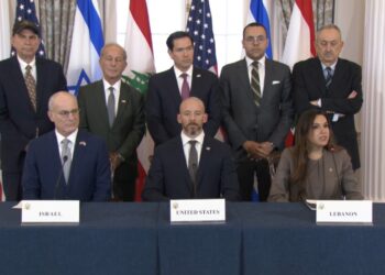 Israel, Líbano e EUA assinam acordo histórico de paz