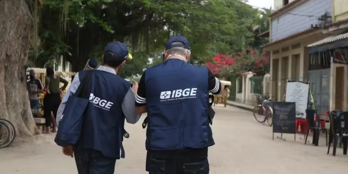 IBGE abre mais de 9 mil vagas temporárias em dois processos seletivos