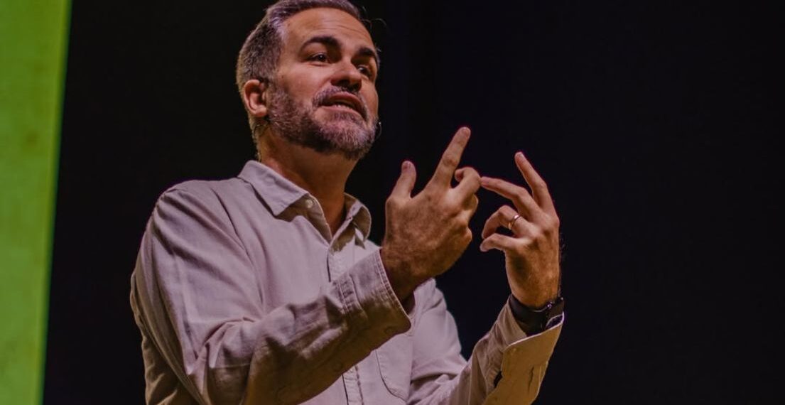 Pastor dá conselho a esposas na Copa do Mundo: ‘Compassivas’