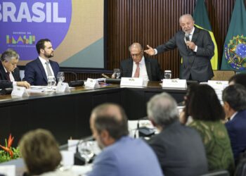 Lula sobre sanções dos EUA: “Brasil não é republiqueta insignificante”