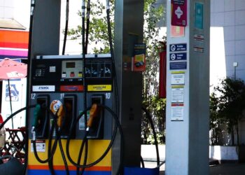 Concorrência do etanol e subvenção fazem preço da gasolina cair