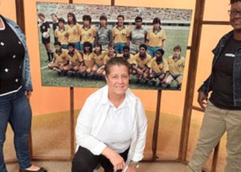 Pioneiras do futebol contam trajetória no programa Sem Censura