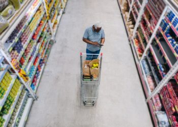 Mercado eleva previsão de inflação para 2026 e projeta só mais um corte de juros, a 14% em agosto