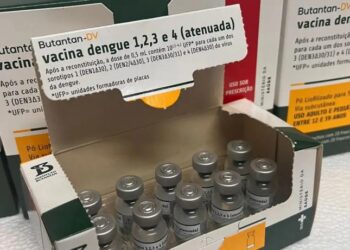 Ministério da Saúde suspende vacina após registrar mortes
