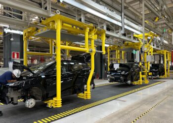 O que é carro feito em CKD? E por que montadoras no Brasil reclamam?