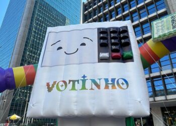 A 30ª Parada do Orgulho LGBT+ alerta sobre importância do voto