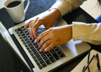ONU Mulheres oferece formação digital gratuita; saiba como participar
