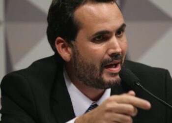 Subsídio de R$ 0,35 ao diesel não será retomado, diz ministro